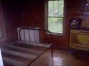 008-bedroom.jpg